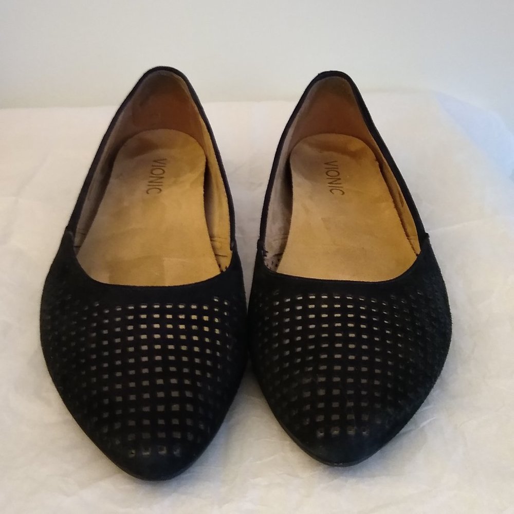 Vionic Black Suede Ballet Flats 7